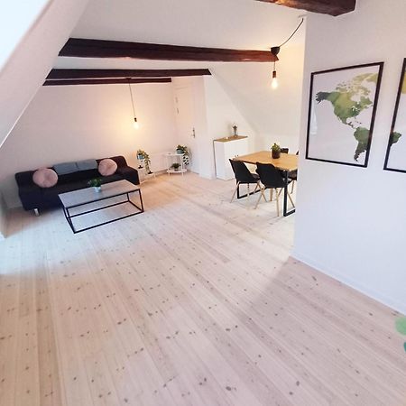 Beautiful 2 Bedroom Apartment Center Of City Randers Extérieur photo